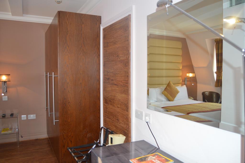 Holiday Villa Hotel London Exterior photo